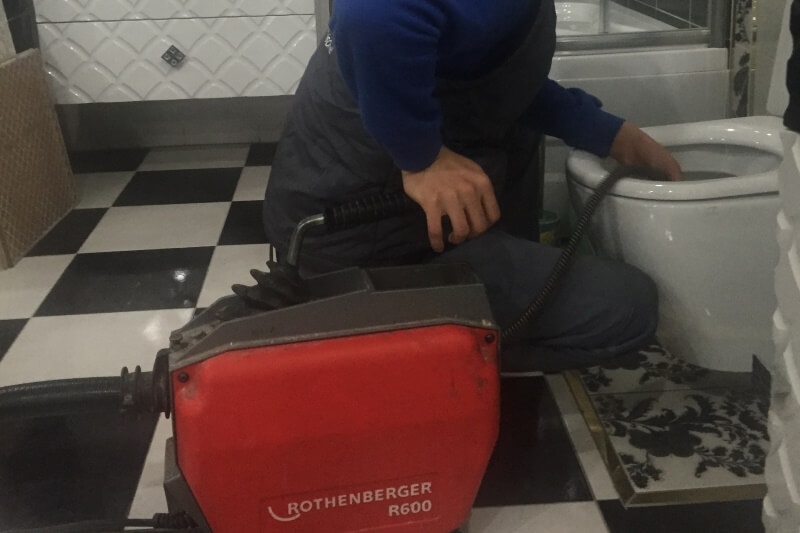 Şile Tuvalet Lavabosu Acma